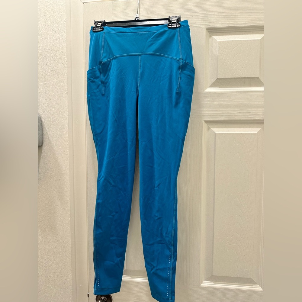 Swift Speed high rise lululemon legging 28”